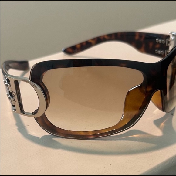 Authentic Pre Loved Dior SpeedSet Sunglasses - Picture 2 of 6